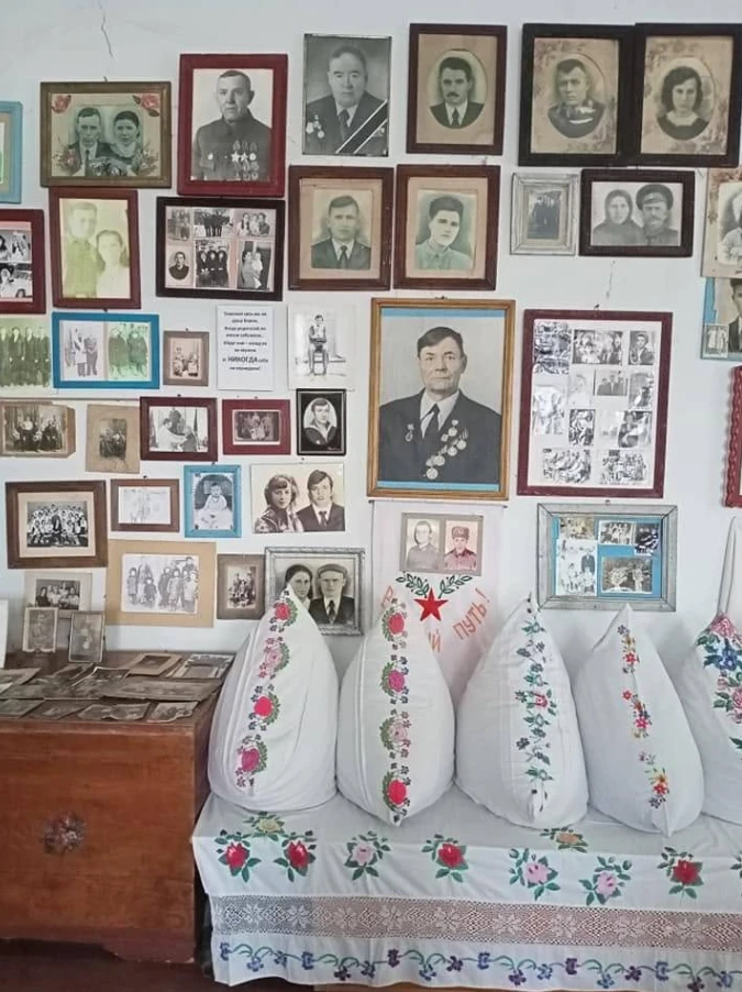 У Каховському районі через обстріли пошкоджені селищна рада, музична школа та музей