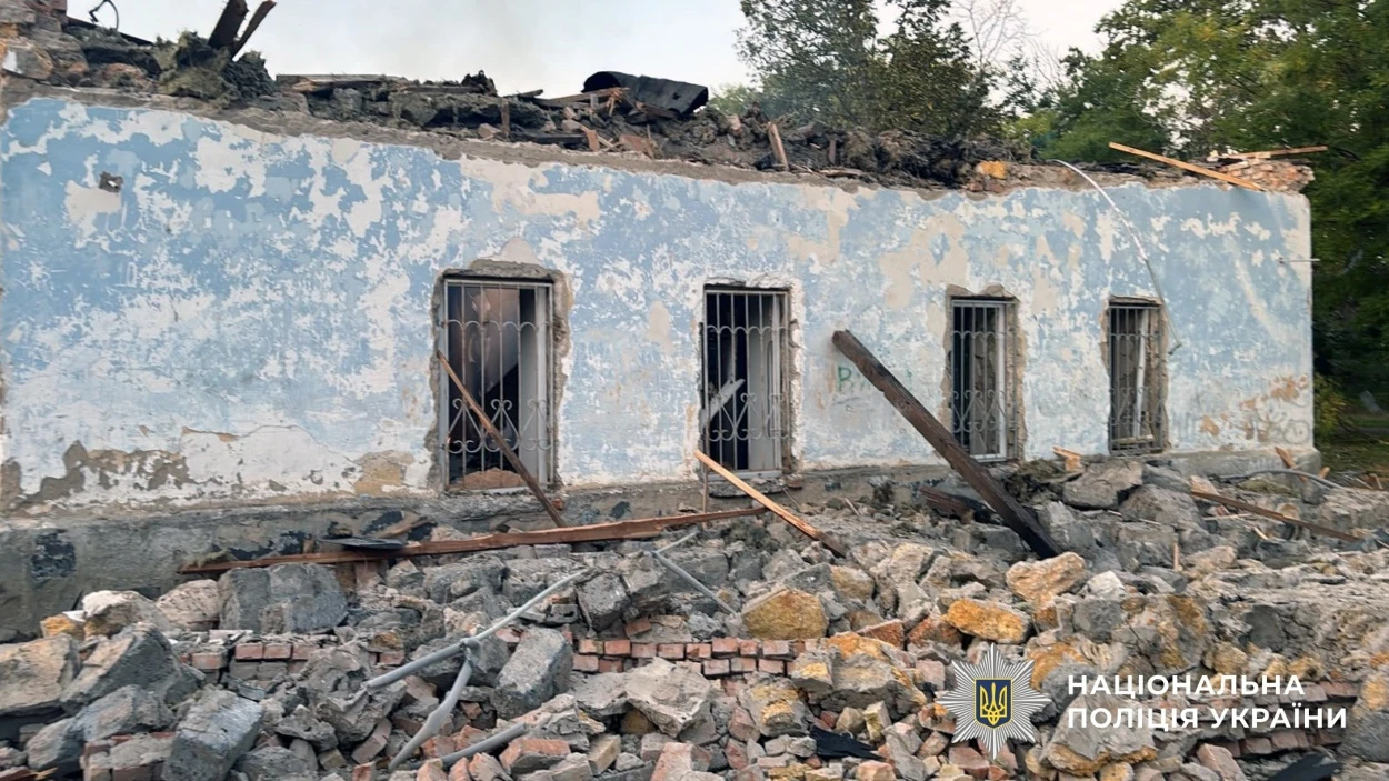 Загарбники обстріляли 24 населених пункти Херсощини. 4 поранених, пошкоджено 5 будинків