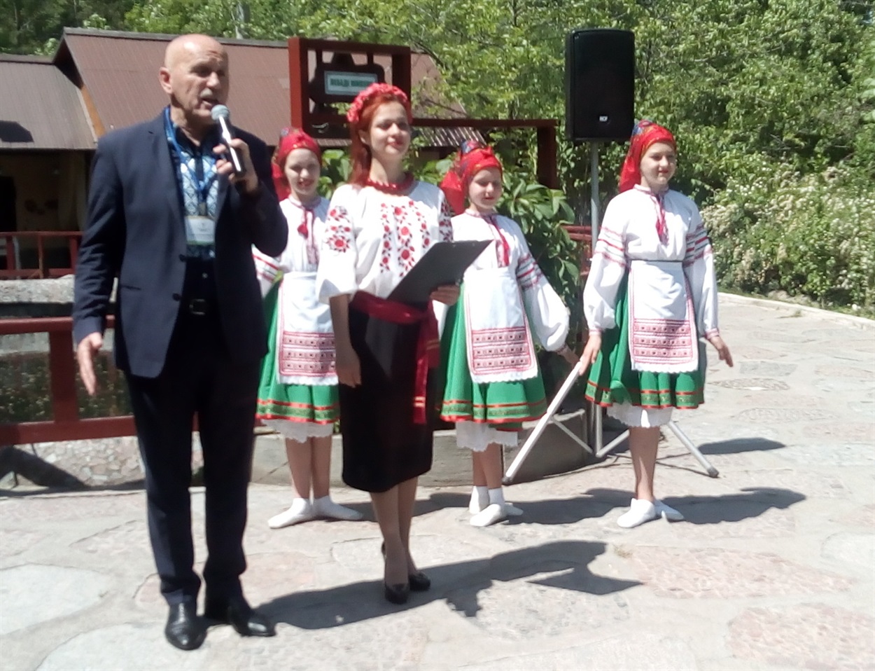 Виступає Володимир Коваленко