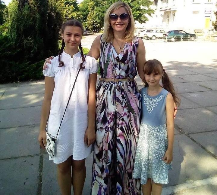 Поліна і Лідія Лищенки із чемпіонкою світу Наталією Жуковою у Каховці торік