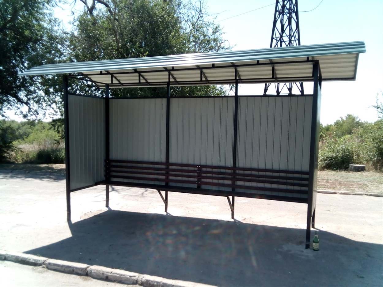 Нові автобусні зупинки в Козацькому