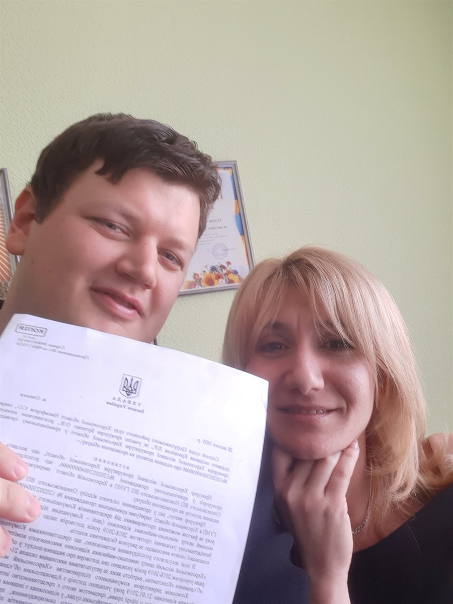 Адвокат і позивачка