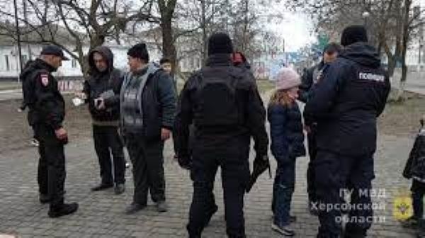 У Генічеську окупанти посилюють фільтраційні заходи