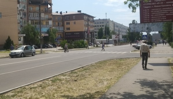 Вулиці Нової Каховки майже порожні