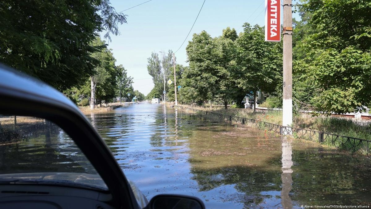 Дніпровський проспект у Новій  Каховці