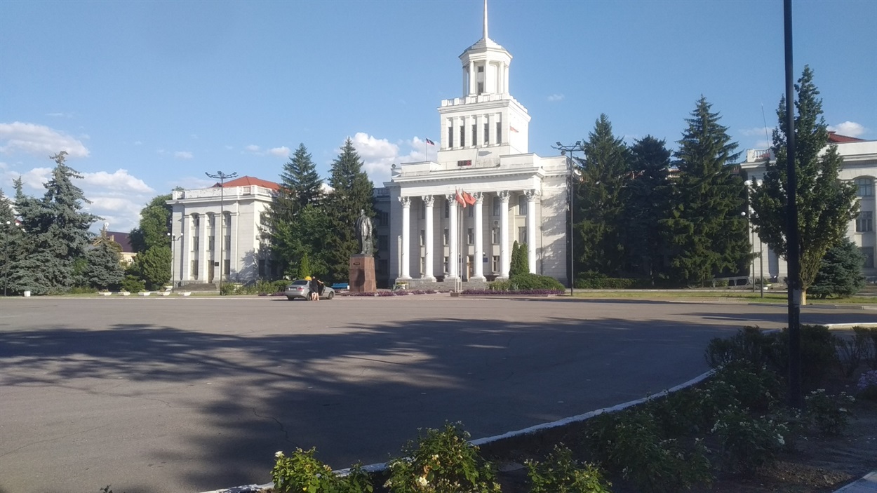 Будівля мерії в Новій Каховці