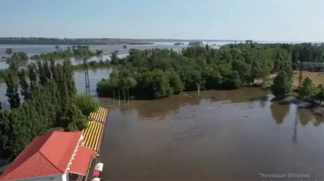Затоплений стадіоп "Енергія"