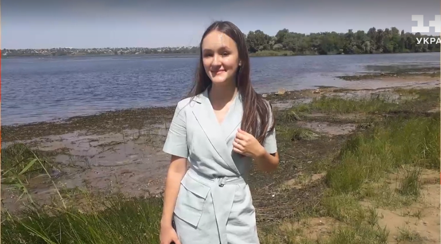 Вікторія Панченко на березі Дніпра в Новій Каховці