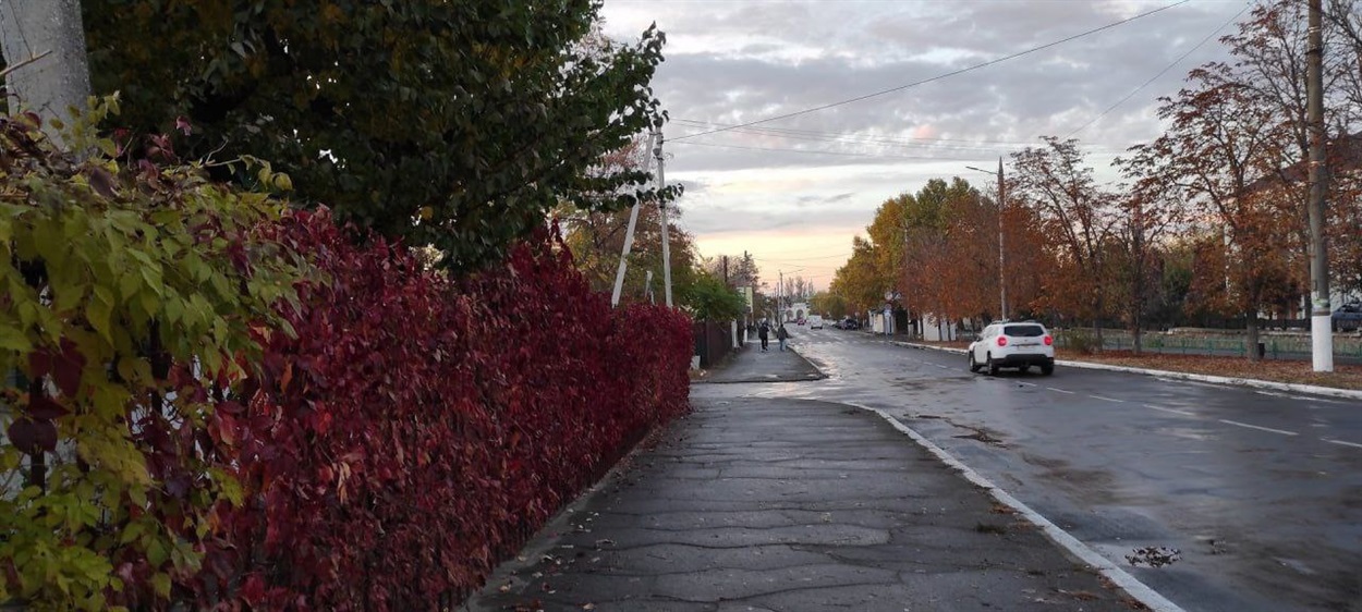 Нова Каховка, вул.Першотравнева