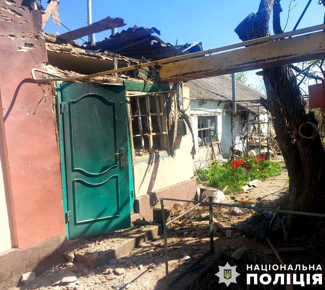 Обстріл Херсону, пошкодження у районах Шуменський, ХБК та Житлоселище