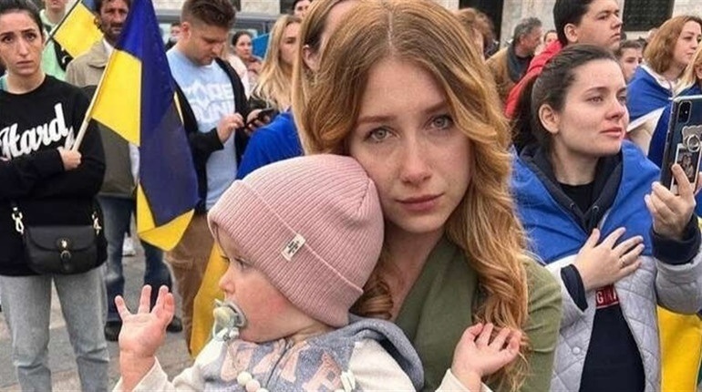 Стася Ровінська під час війни виїхала з дітьми і чоловіком до США