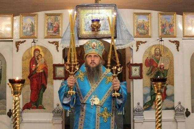 Митрополит Філарет під час богослужіння в соборі Андрія Первозванного в Новій Каховці (довоєнне фото).