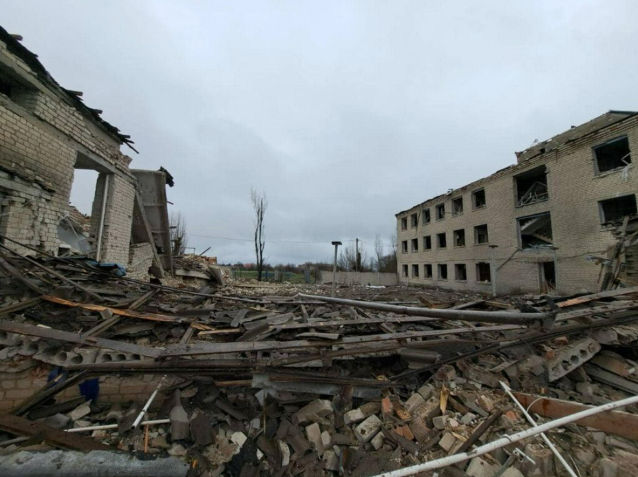 Розбита школа в Козацькому, березень 2023 року.