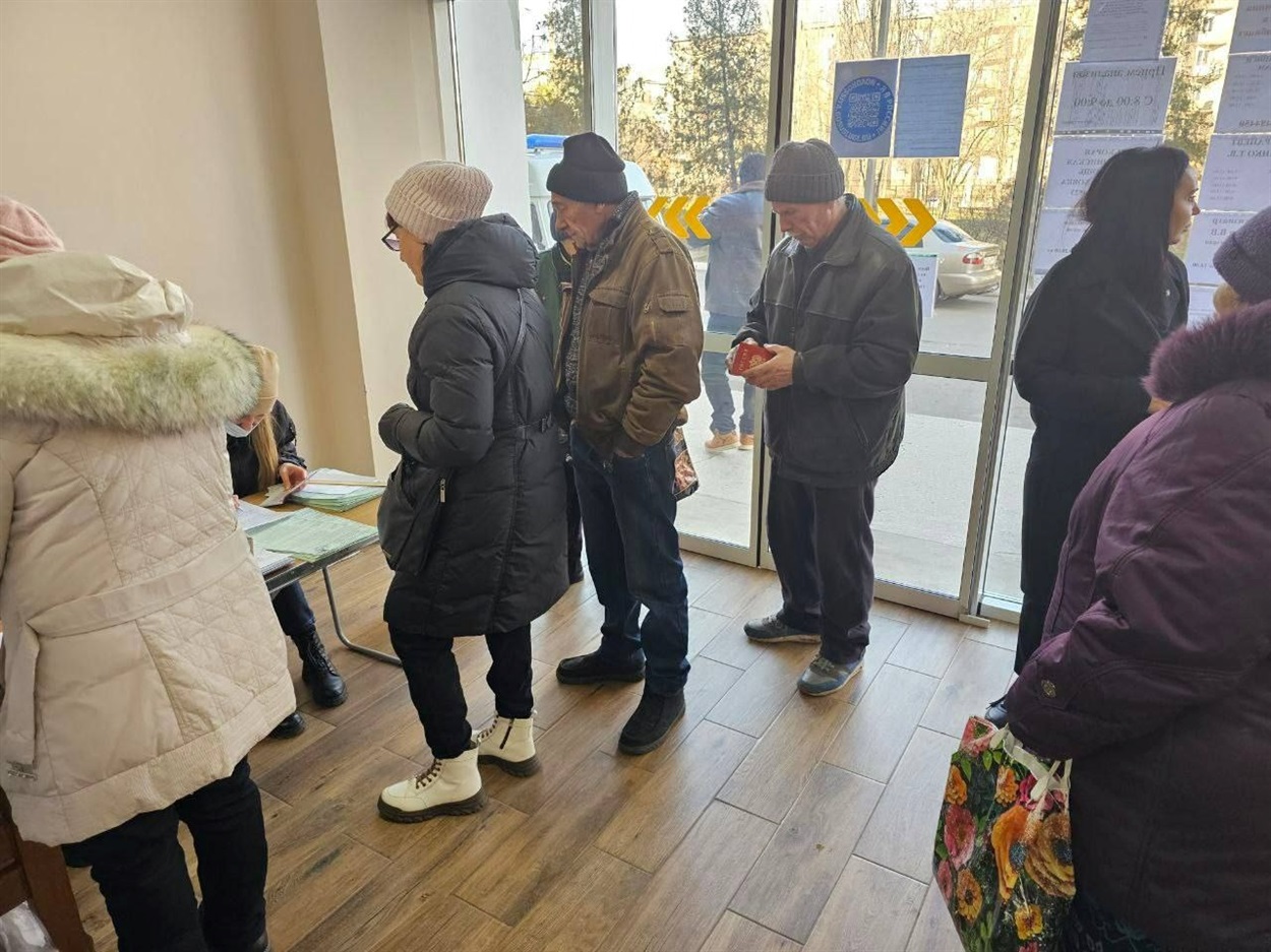 Під час незаконних виборів У Новій Каховці колаборанти влаштували в лікарні пункт для голосування