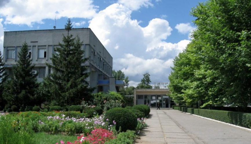 Головний офіс і прохідна заводу "Таврія"