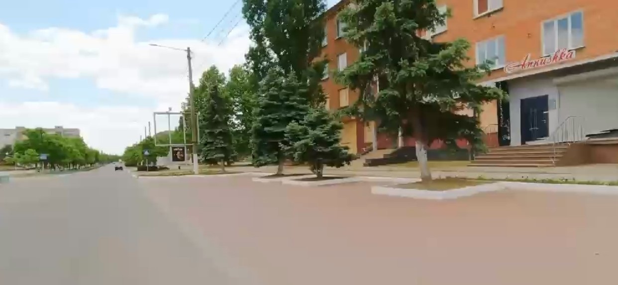 Центр Нової Каховки, Першотравнева