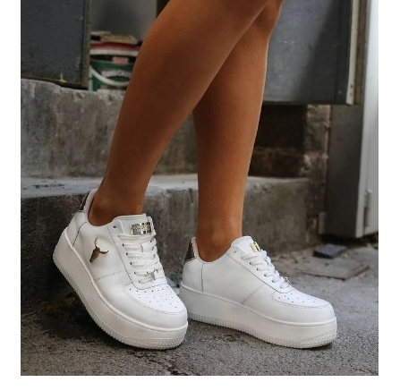 https://www.miraton.ua/ua/catalog/women/shoes/kedy/