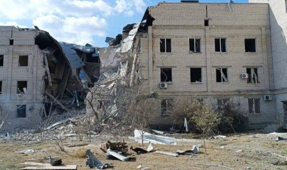 Лікарня в Бериславі після обстрілів