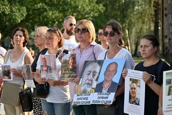 Акція на захист цивільних полонених
