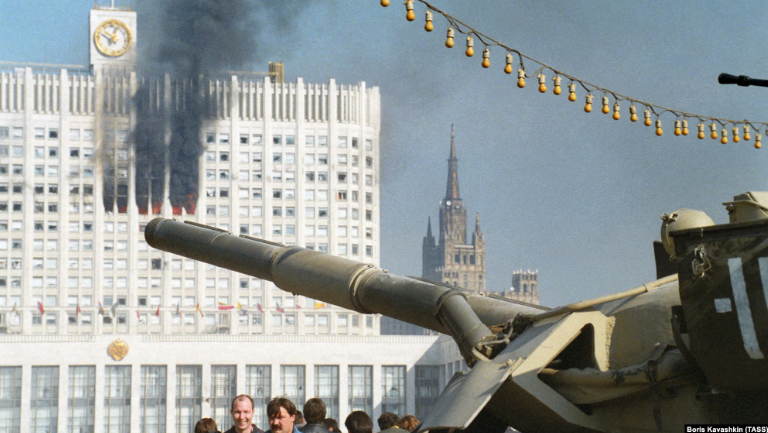 Москва. Розстріл Білого дому, 4 жовтня 1993 року.