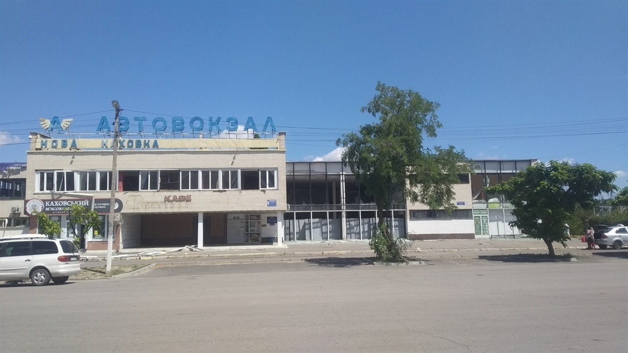 Автовокзал у Новій Каховці у липні 2022 року. 