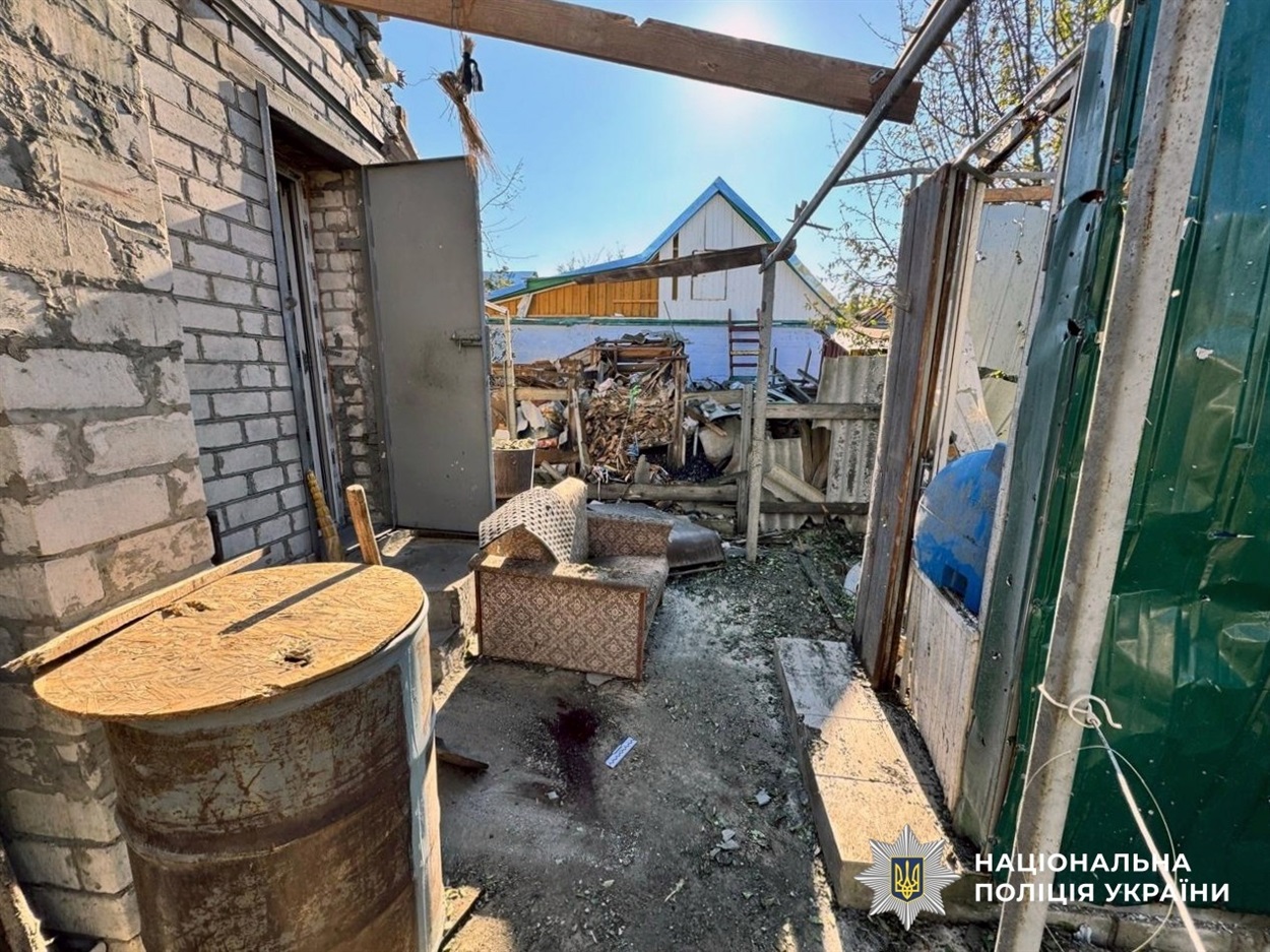Ворог атакував 32 населених пункти Херсонщини: двоє поранених, зруйновано 19 об'єктів