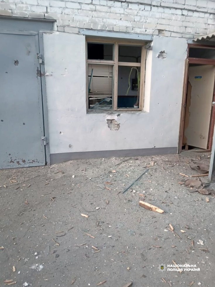 Окупанти атакували 26 міст і сіл Херсонщини: двоє поранених, пошкоджені будівлі