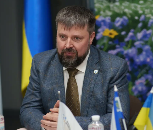 Василь Донець.