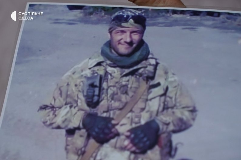 Катували в підвалах Нової Каховки, зник безвісти у Кринках: мати чекає на свого сина