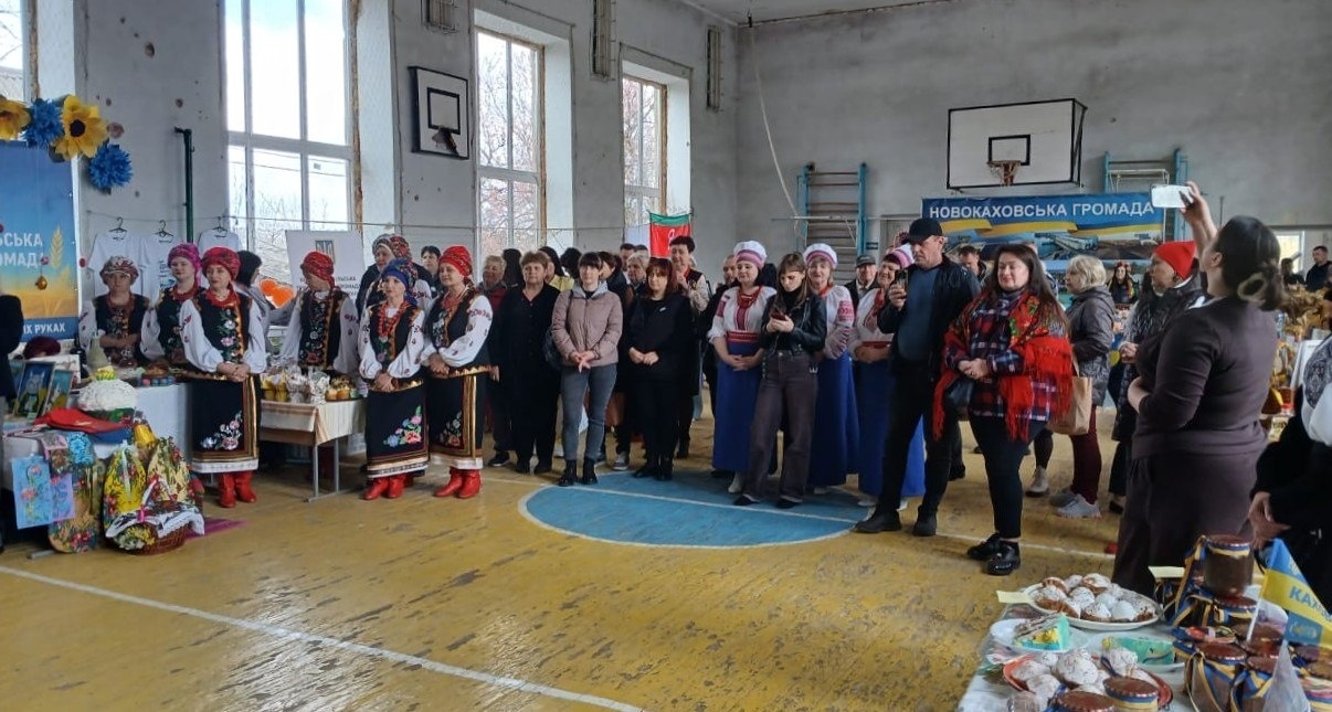 Каховська і Новокахоська громади взяли участь у благодійному ярмарку на підтримку ЗСУ