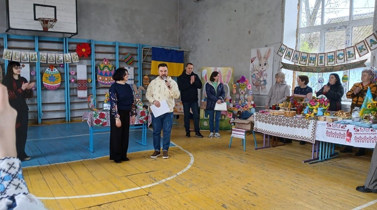 Каховська і Новокахоська громади взяли участь у благодійному ярмарку на підтримку ЗСУ