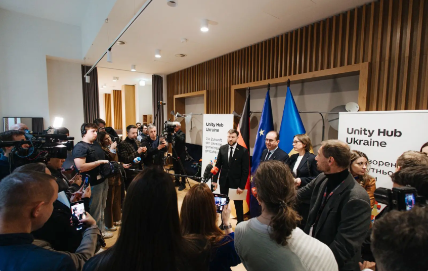 У Німеччині відкрили Центр єдності українців: чому це важливо