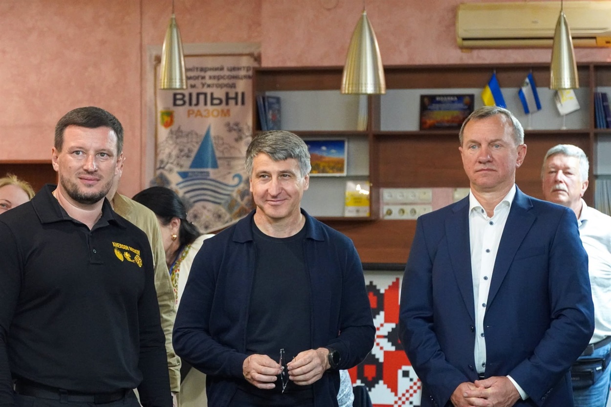 «Вільні разом»: в Ужгороді відкрили осередoк підтримки ВПО з Херсонцщини