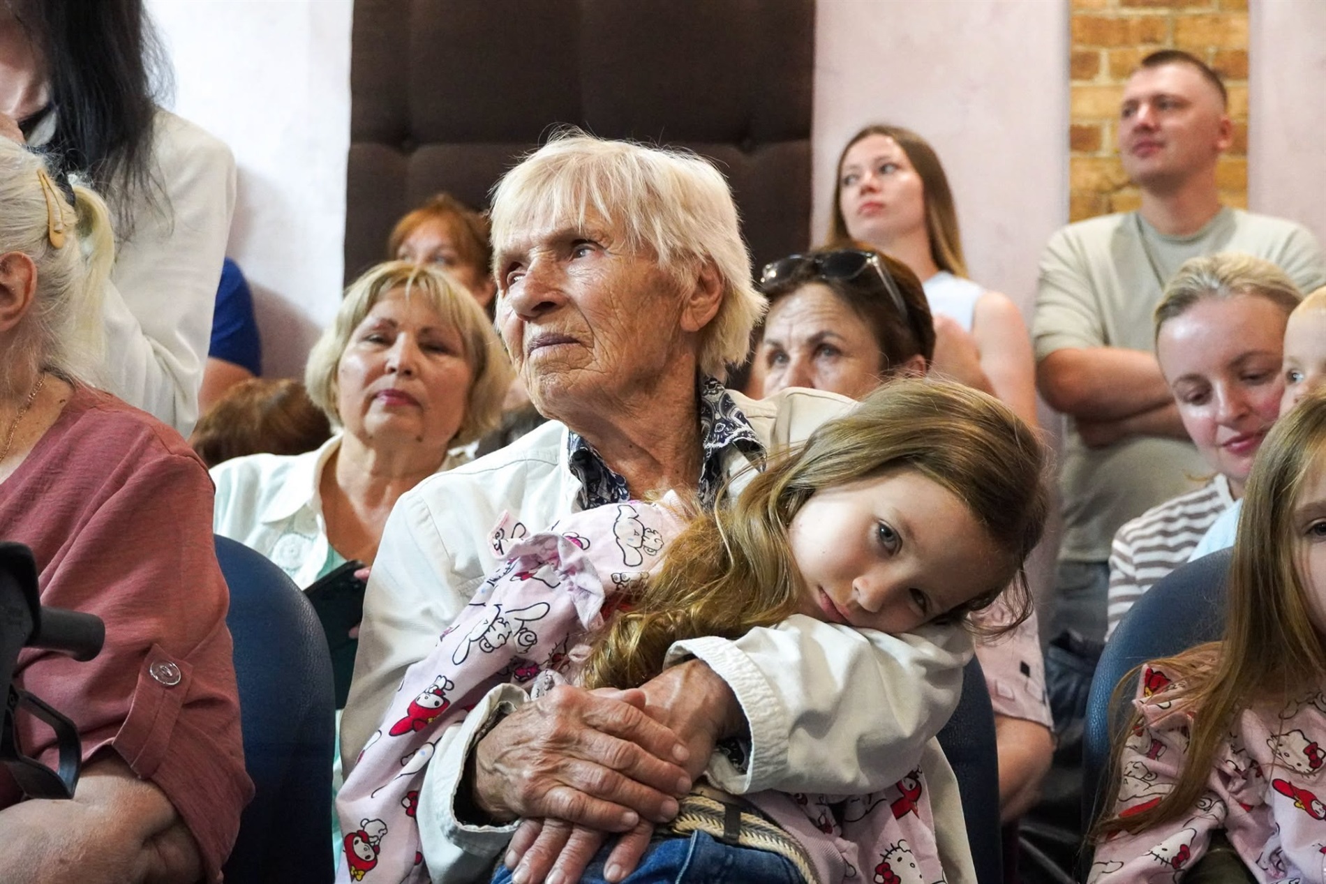 «Вільні разом»: в Ужгороді відкрили осередoк підтримки ВПО з Херсонцщини