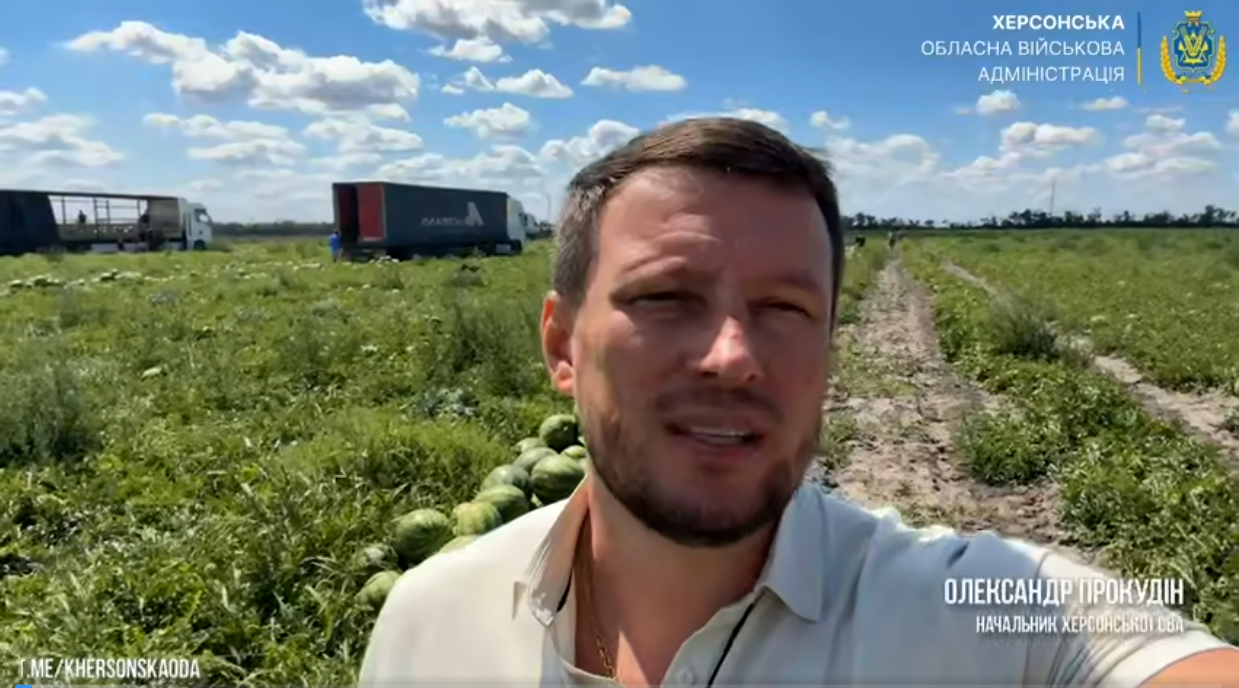 На Херсонщині розпочався збір кавунів: уже зібрано 3 тисячі тонн врожаю